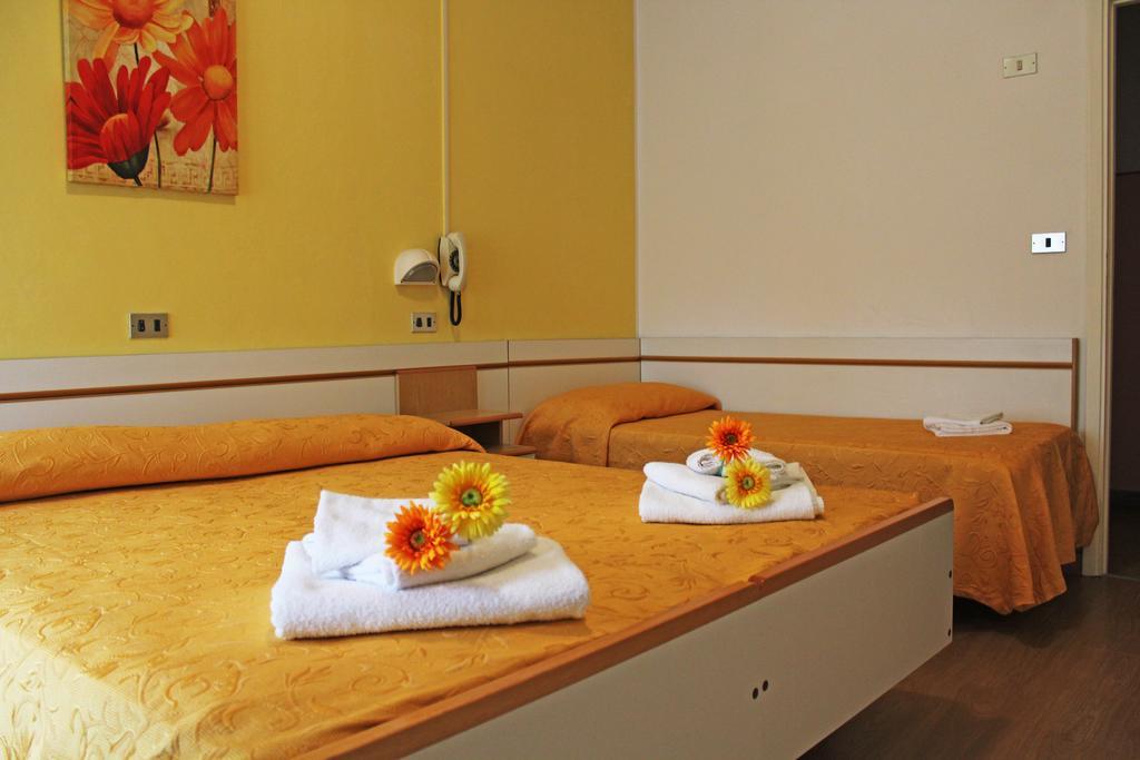 B&B Hotel Lina Пинарелла Номер фото